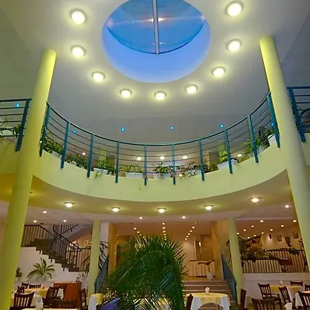 Готель Bonita